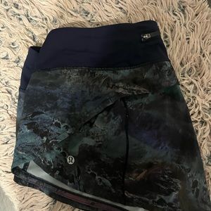 Lululemon Navy Marble Speed Up Shorts 2.5